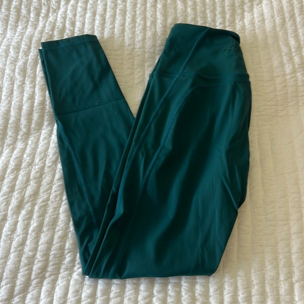 Alphalete leggings